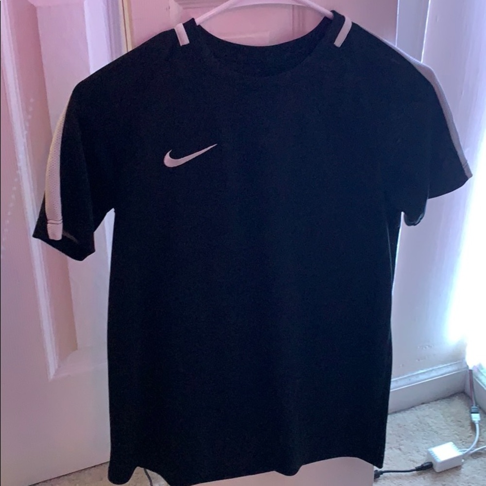 Nike tee